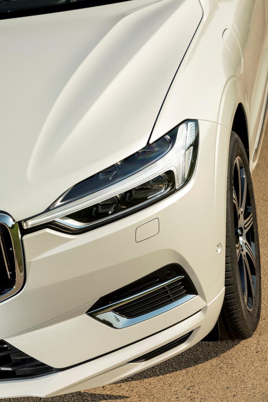 Детали экстерьера Volvo XC60 T8 Inscription 2017 года  (WW) (фото 27 из 40)
